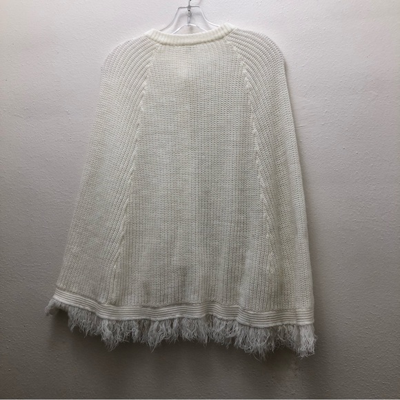 Growing Girls Girls' S ML Knitted Button Down Fringe Hem White Poncho Sweater - Picture 2 of 7